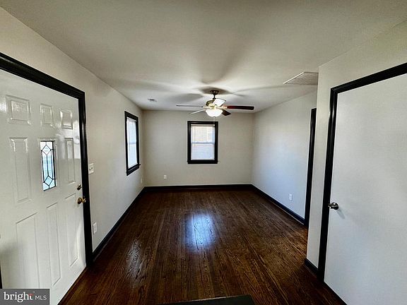 4th image of 1708 Rita Rd