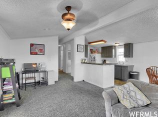 1500 N Angel St #18, Layton, UT 84041