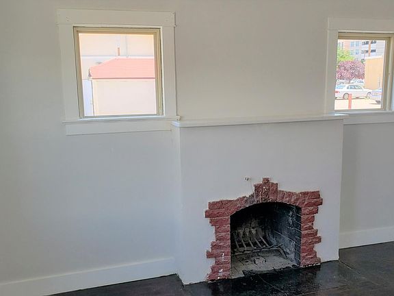 4th image of 512 Granite Ave NW