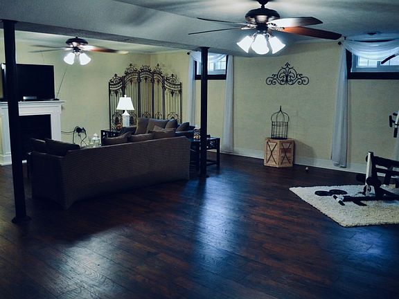 4th image of 3029 Stanford Dr