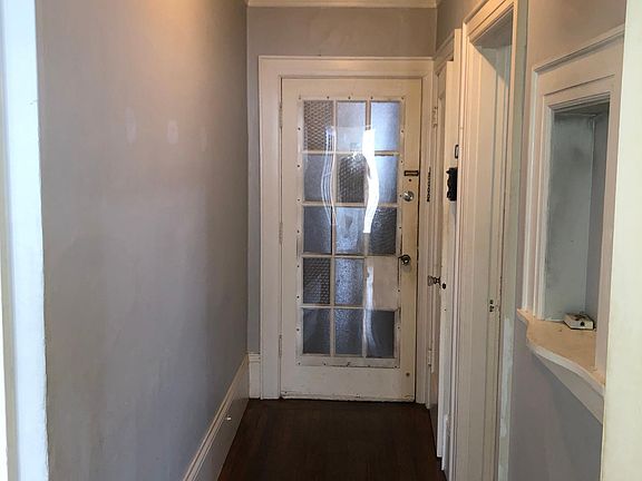 5th image of 716 Valencia St