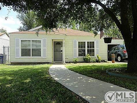 1st image of 2864 Poinsettia Dr