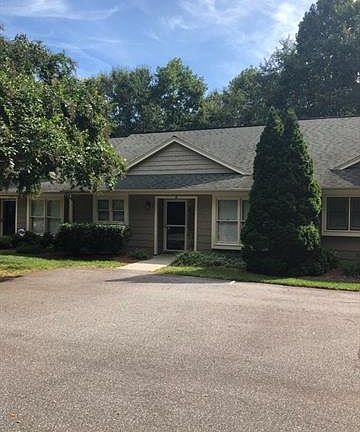 2nd image of 431 19th Avenue Ct NE