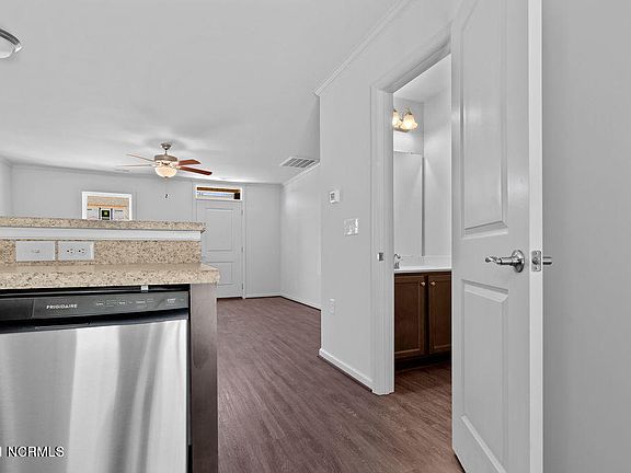 5th image of 518 Pate Dr