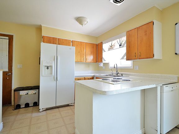 4th image of 4915 S Southridge Dr