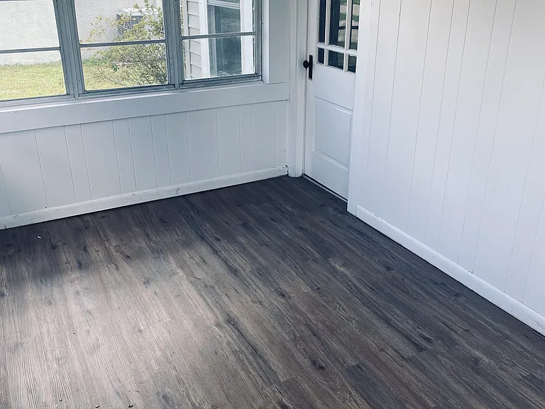 320 Heard Bridge Rd — Photo 3