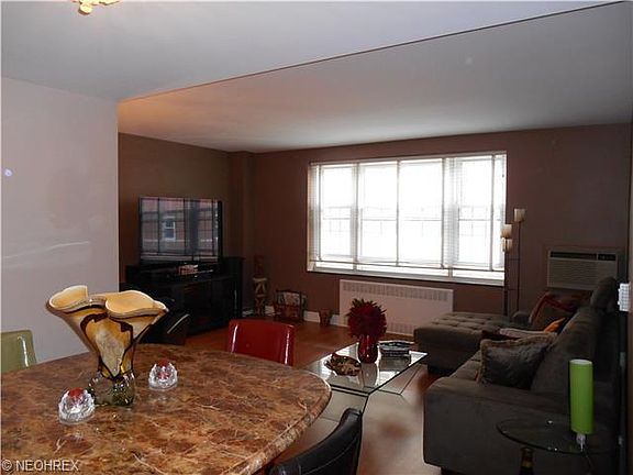 3rd image of 19101 Van Aken Blvd APT 225