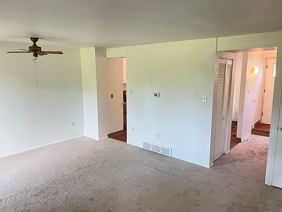 4th image of 1165 Bear Mountain Dr