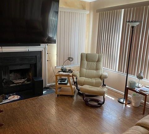 3rd image of 300 Cozzens Ct