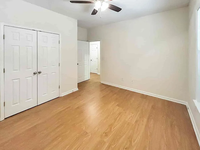 4033 Edgecomb Dr — Photo 22