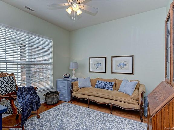 4th image of 15283 Legend Oaks Ct