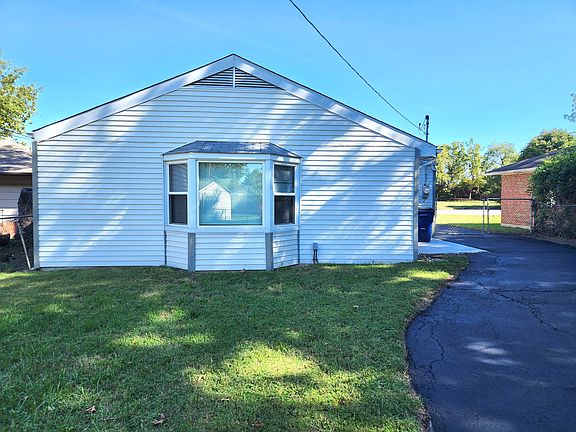 4th image of 11010 Saint Nicholas Ct