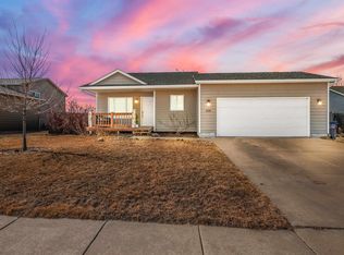 409 Almond Ave, Harrisburg, SD 57032