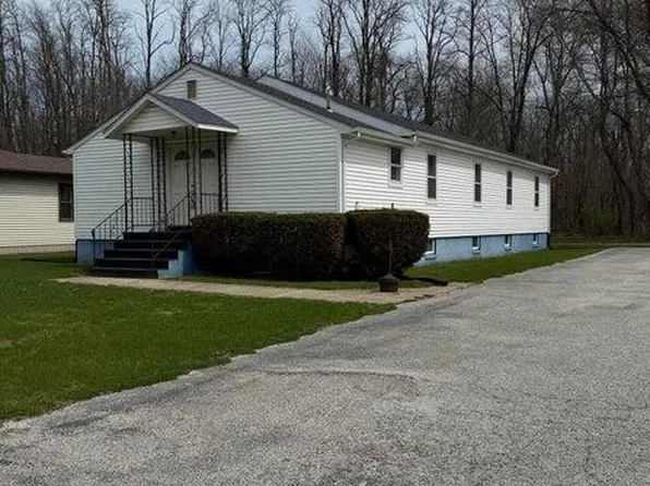 2439 Chestnut St, Portage, IN 46368