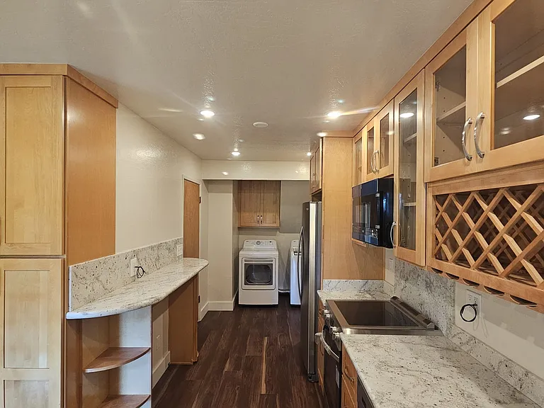 3525 Viola Dr — Photo 6