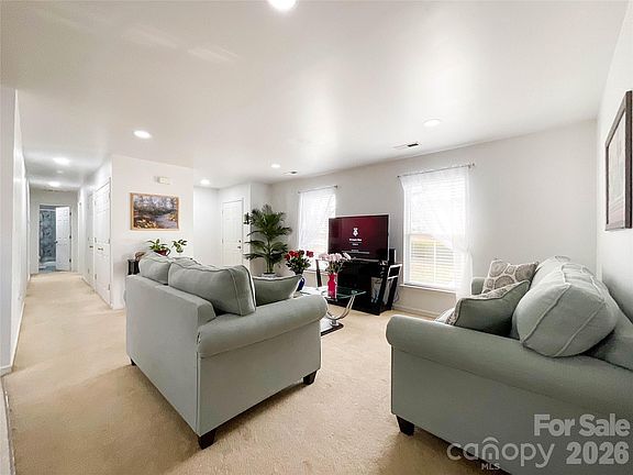 5th image of 1812 Icemorlee St