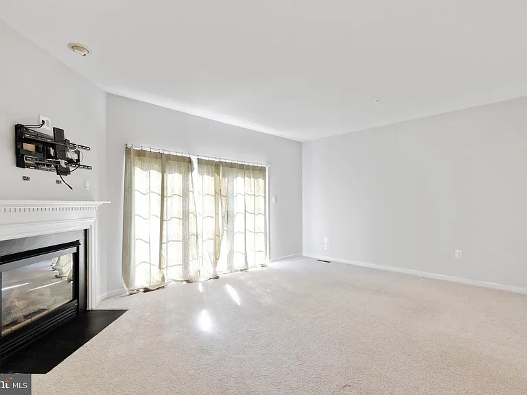237 Jefferson Ave — Photo 4