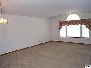 5th image of 2004 Stillwater Dr