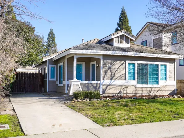 422 Slocum Dr, Folsom, CA 95630