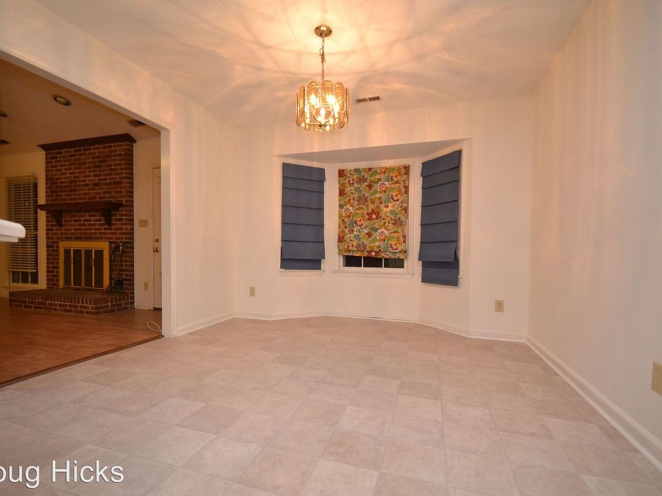 1st image of 7301 Canyon Dr