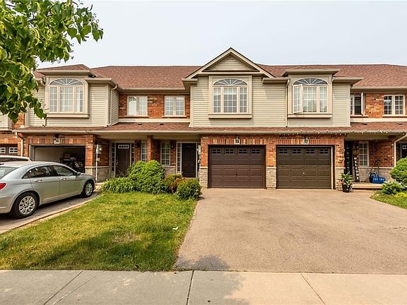 4th image of 34 Elderberry Ave