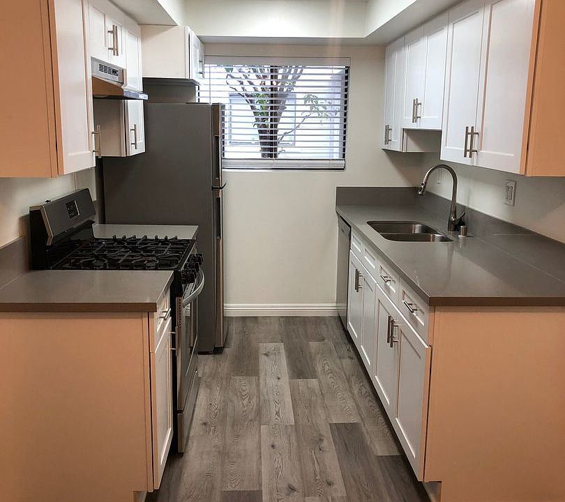 1st image of 1815 W Alameda Ave APT 102