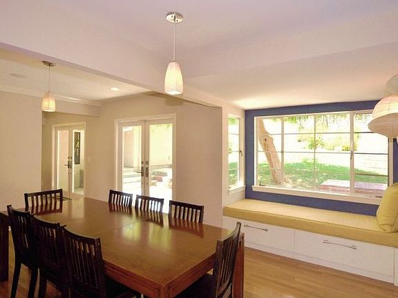 5th image of 1740 Gillette Crescent