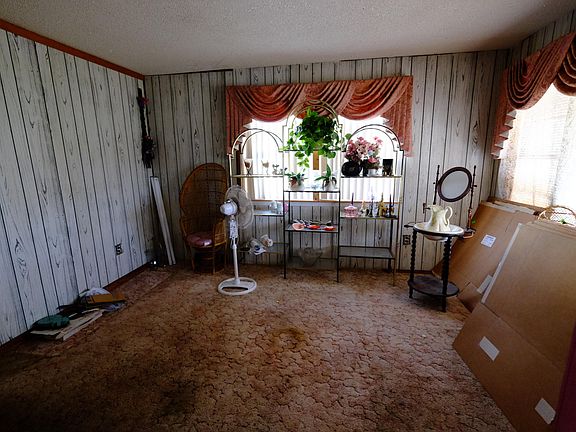 3rd image of 1914 Boxwood Ave
