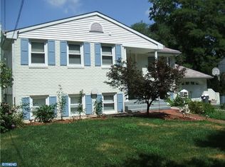 18 Forge Ln, Cherry Hill, NJ 08002
