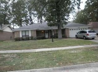 8806 Bayonne Dr, Shreveport, LA 71118