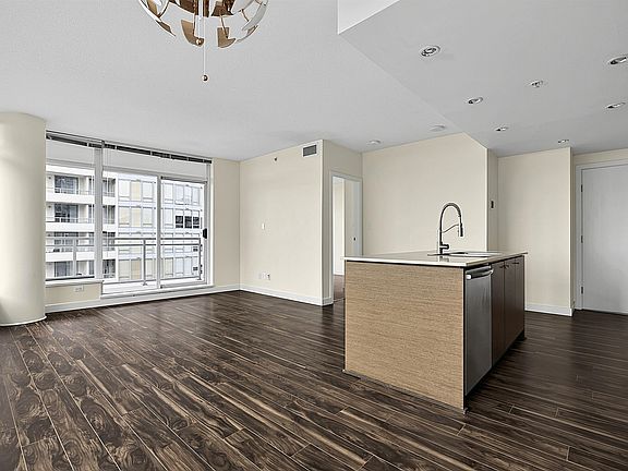 4th image of 5900 Alderbridge Way #1508