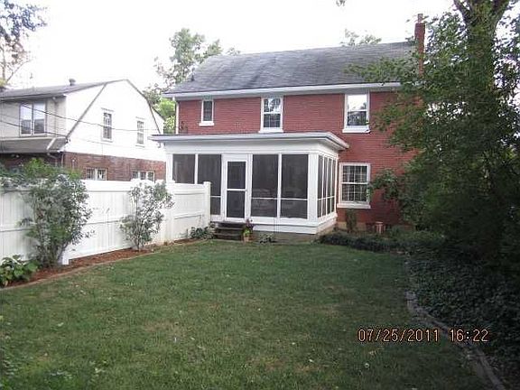 5th image of 2241 Emerson Ave