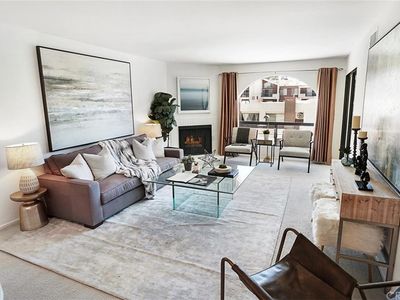 21650 Burbank Blvd Unit 317, Woodland Hills, CA, 91367