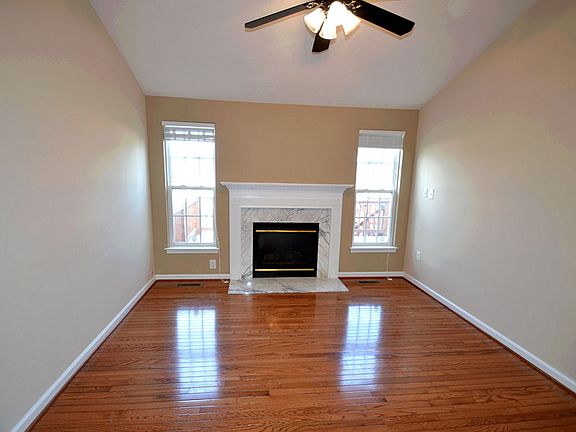 Family room w/ fireplace