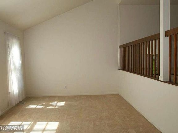3rd image of 14420 Carriage Way Ct