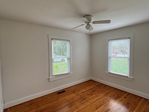 425 S Magnolia Ave - Photo 2_10142025