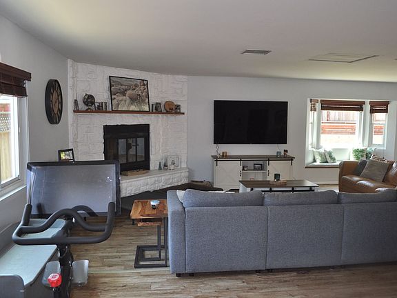 4th image of 1852 Sonoma Ln