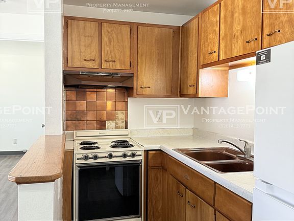 4th image of 1546 Cass St #A
