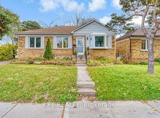 421 Saint Augustine Dr, Oakville, ON L6K 3G1