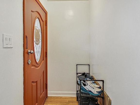 3rd image of 4351 S Komensky Ave