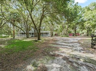 17070 SE 173rd Terrace Rd, Weirsdale, FL 32195