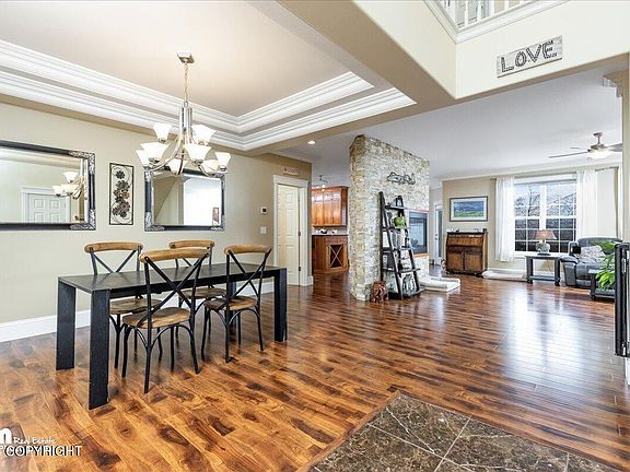 5th image of 20526 Williamsburg Dr
