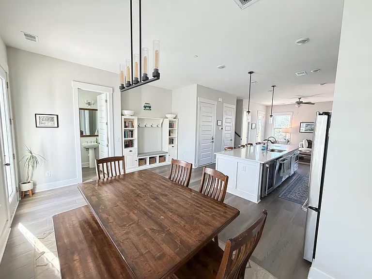 1108 Studdingsail Ln — Photo 4