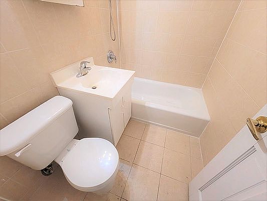4th image of 506 E 88th St #1X