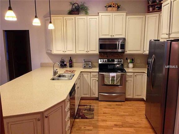 4th image of 1629 Charlemagne Ct