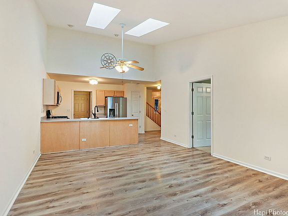 5th image of 620 S Annandale Dr #620