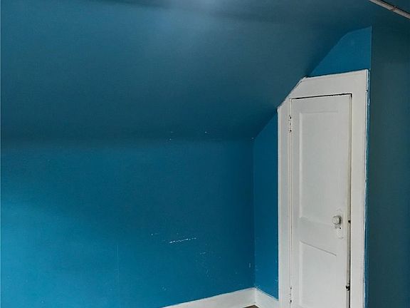 3rd image of 172-06 90th Ave #3