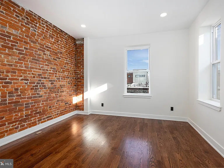 1613 N 33rd St #D — Photo 18