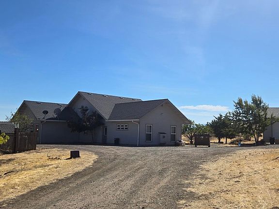 2nd image of 5811 Ager Rd