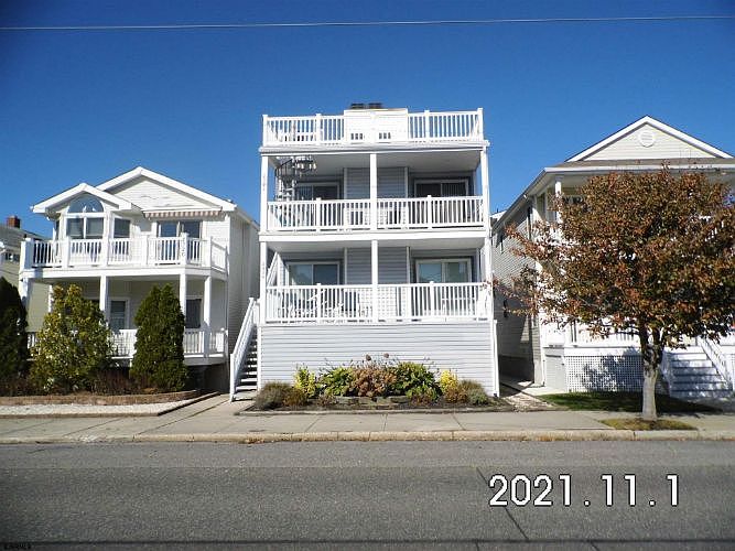 1st image of 2322 Asbury Ave Floor 2